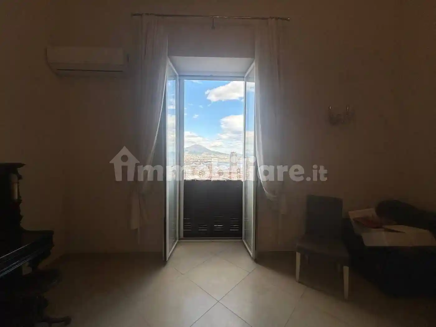 Appartamento in affitto a Napoli