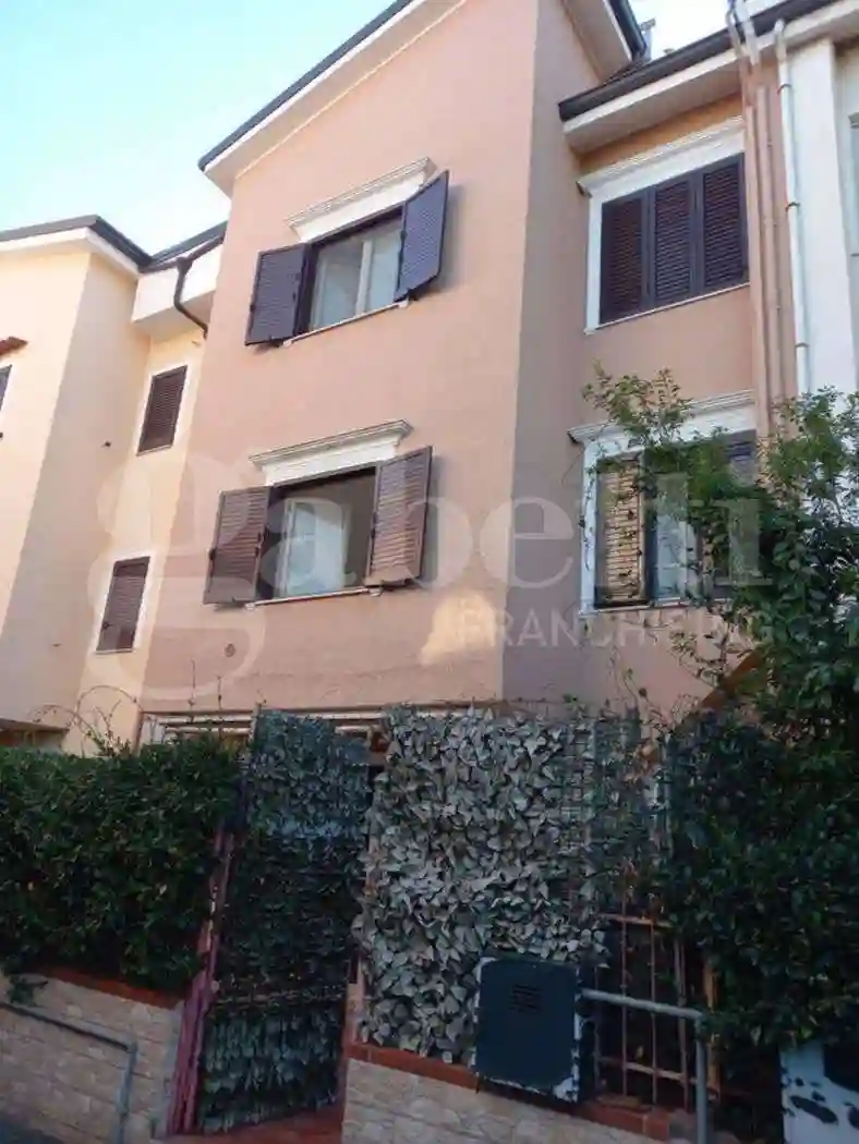 Villetta a schiera - foto 2