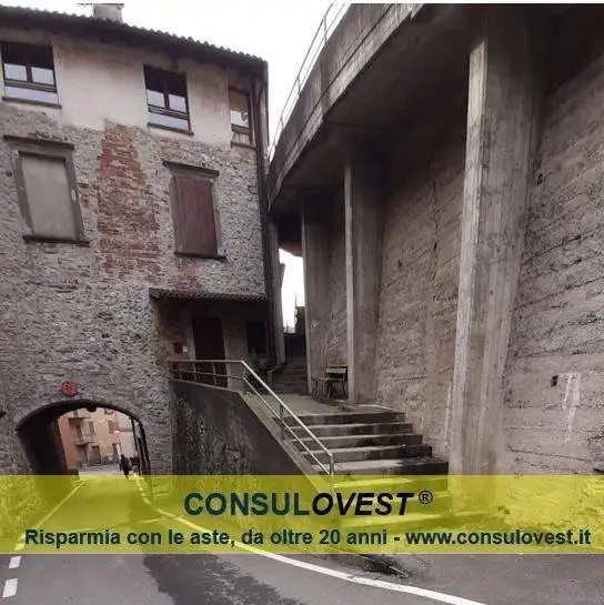 Appartamento in asta a Sedrina