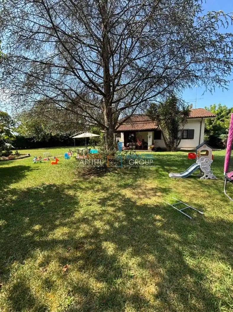 Villa in vendita a Pietrasanta