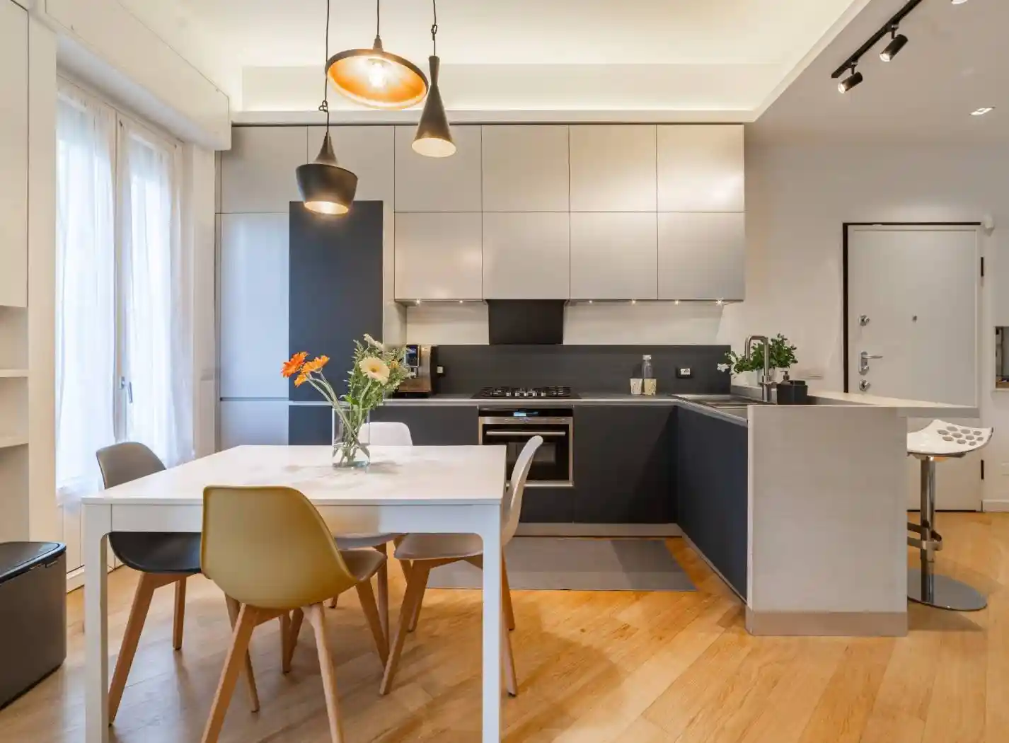 Bilocale via Paolo Sarpi 19, Paolo Sarpi, Milano - foto 2