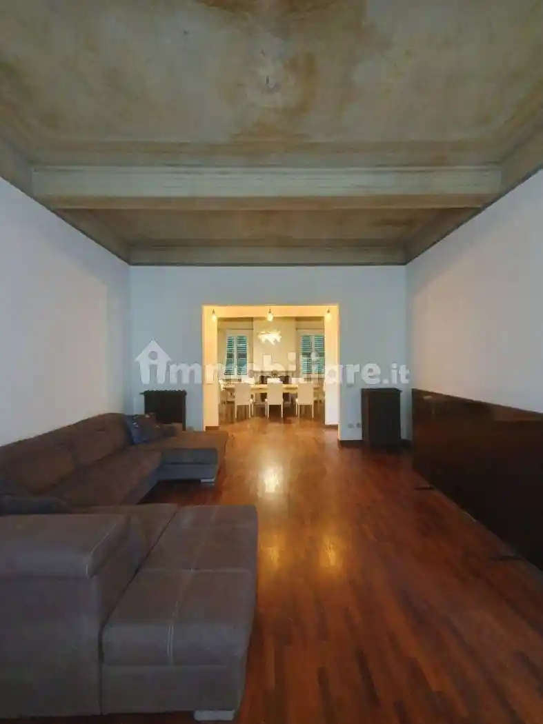 Appartamento buono stato, secondo piano, Viali, Modena - foto 2