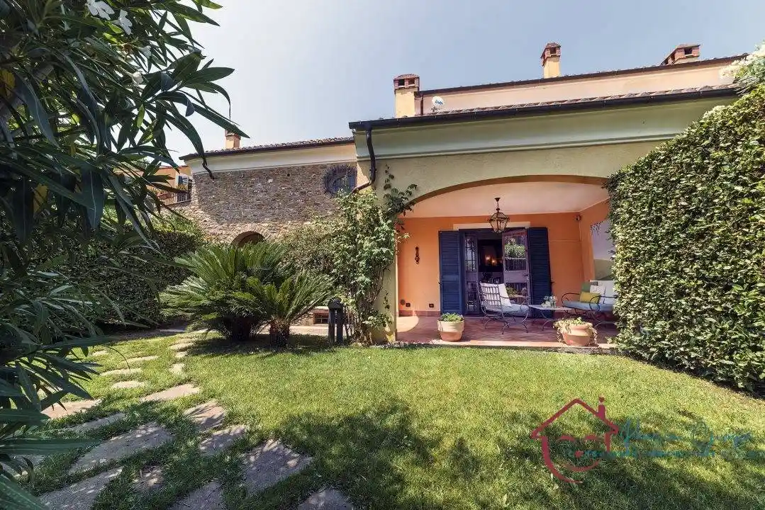 Casa indipendente in vendita a Garlenda