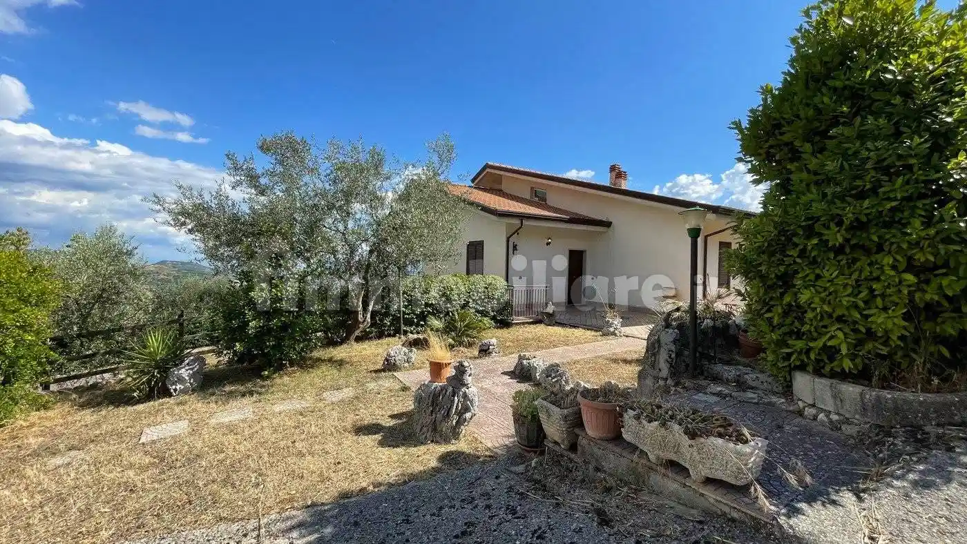 Villa in vendita a Ferentino