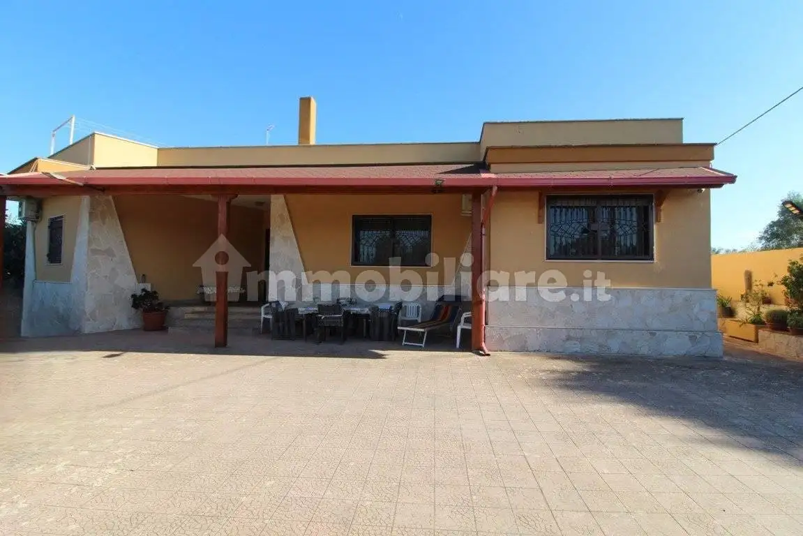 Villa in vendita a Villa Castelli