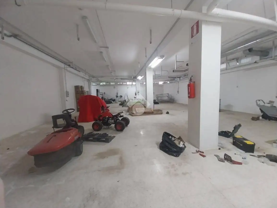 Palazzo - Edificio in vendita a Barletta