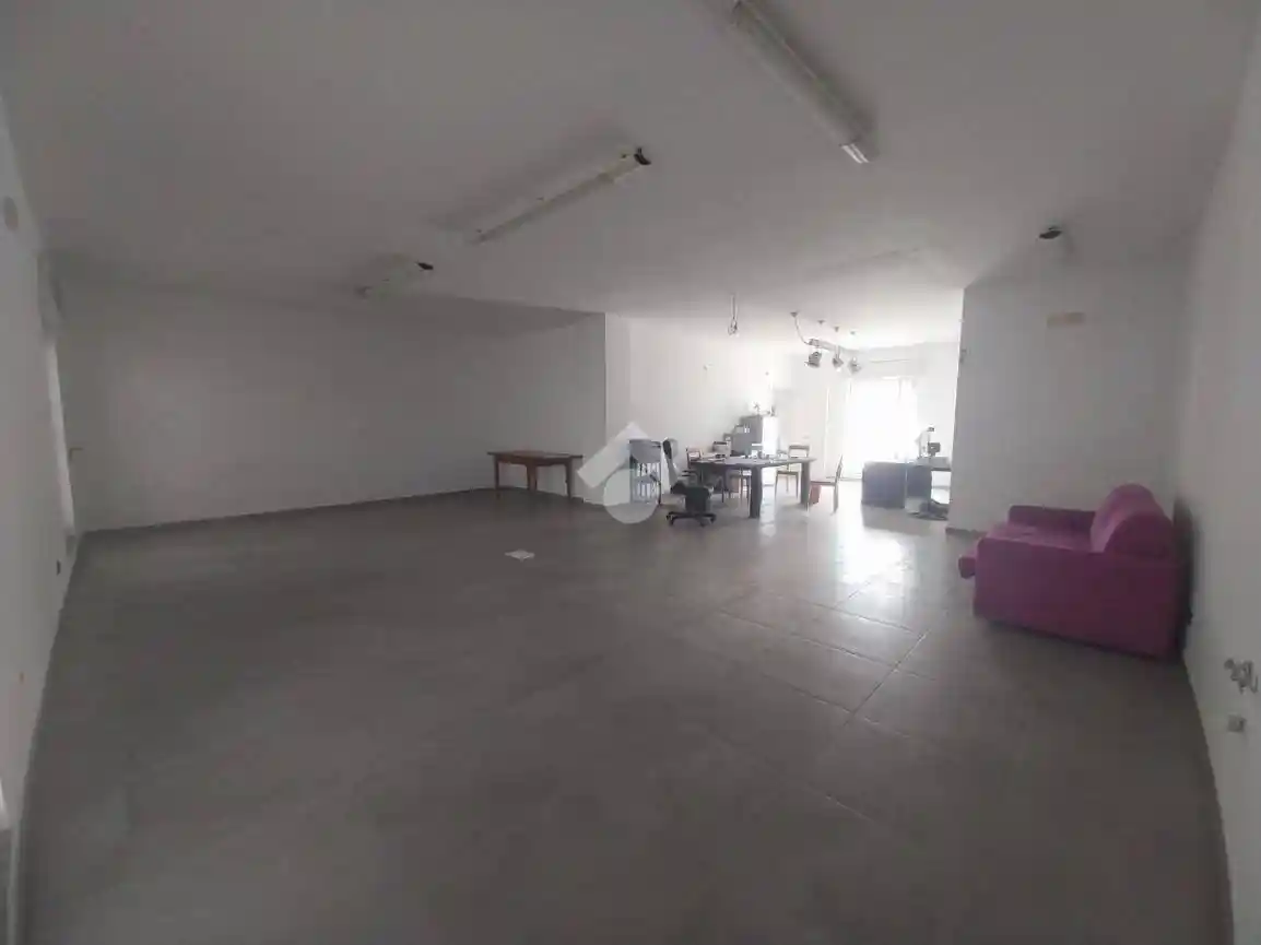 Palazzo - Edificio in Vendita - foto 2