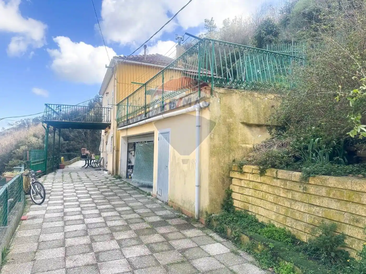 Casa indipendente in vendita a Savona