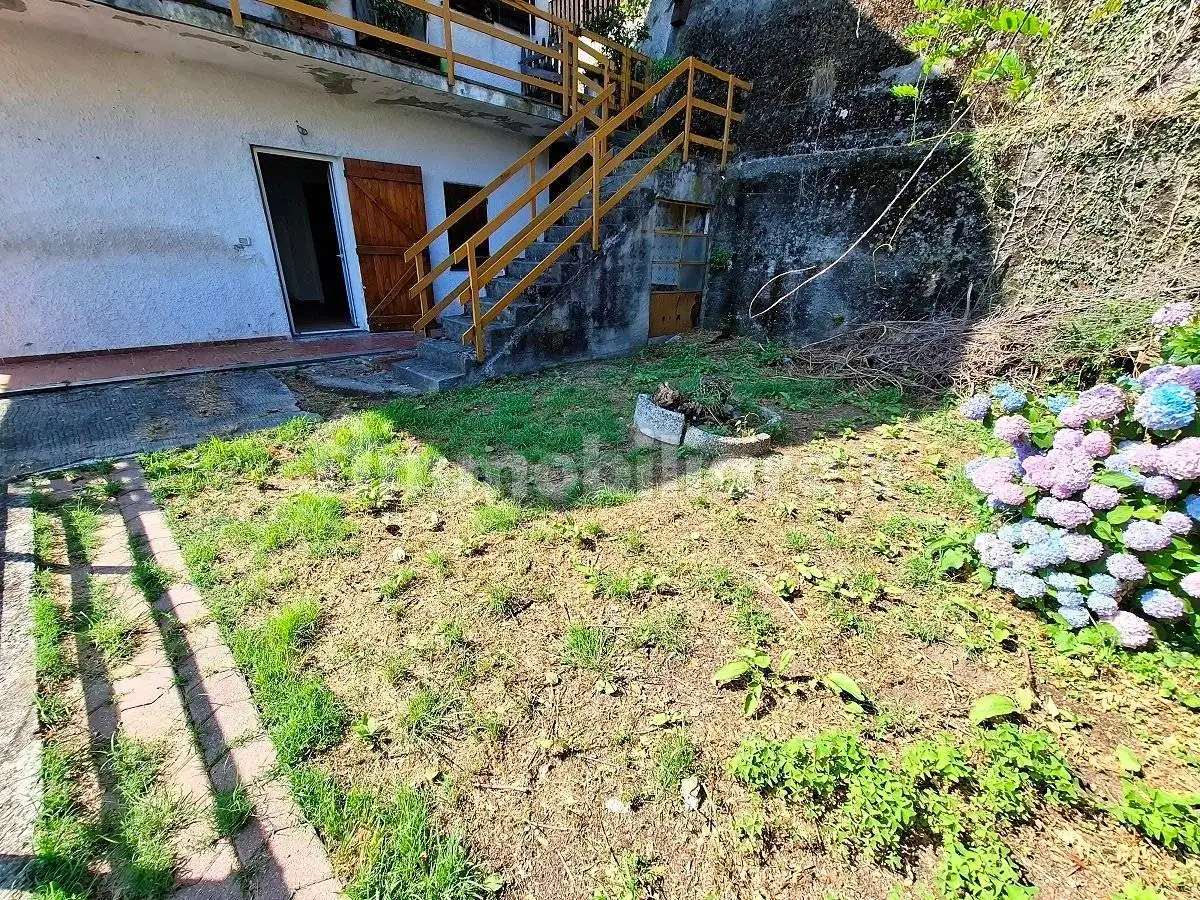 Appartamento in vendita a Moconesi