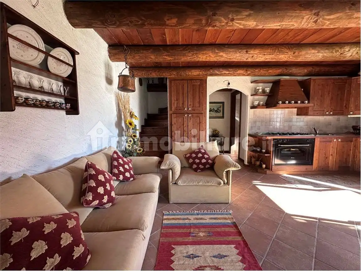 Rustico - Casale in vendita a Masera