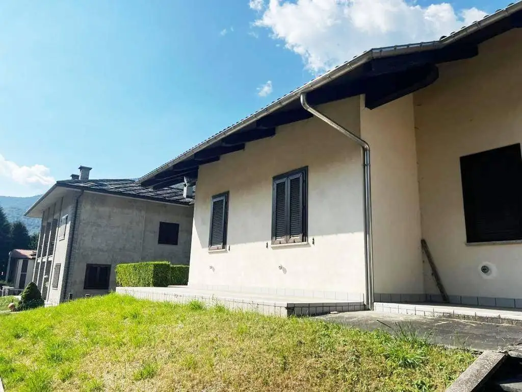 Villetta a schiera in vendita a Roure