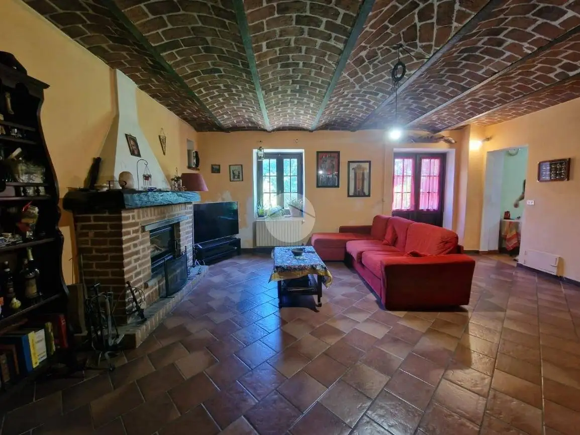 Casa indipendente in vendita a Villafranca d'Asti