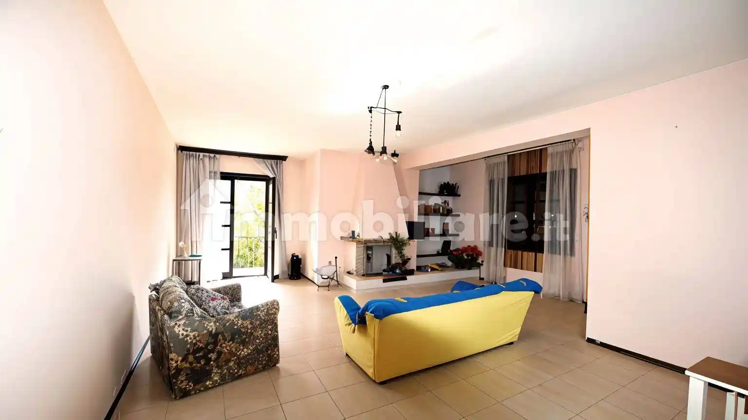 Appartamento buono stato, primo piano, Emanuele II, C. Colombo, Morelli e Silvati, Avellino - foto 4