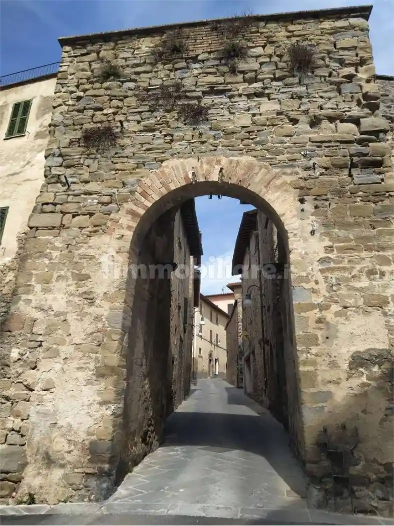 Palazzo - Edificio in vendita a Bettona