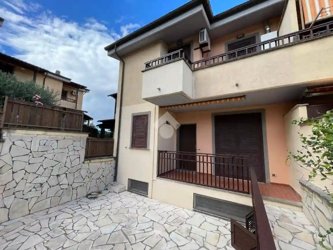 Villetta a schiera - foto 2