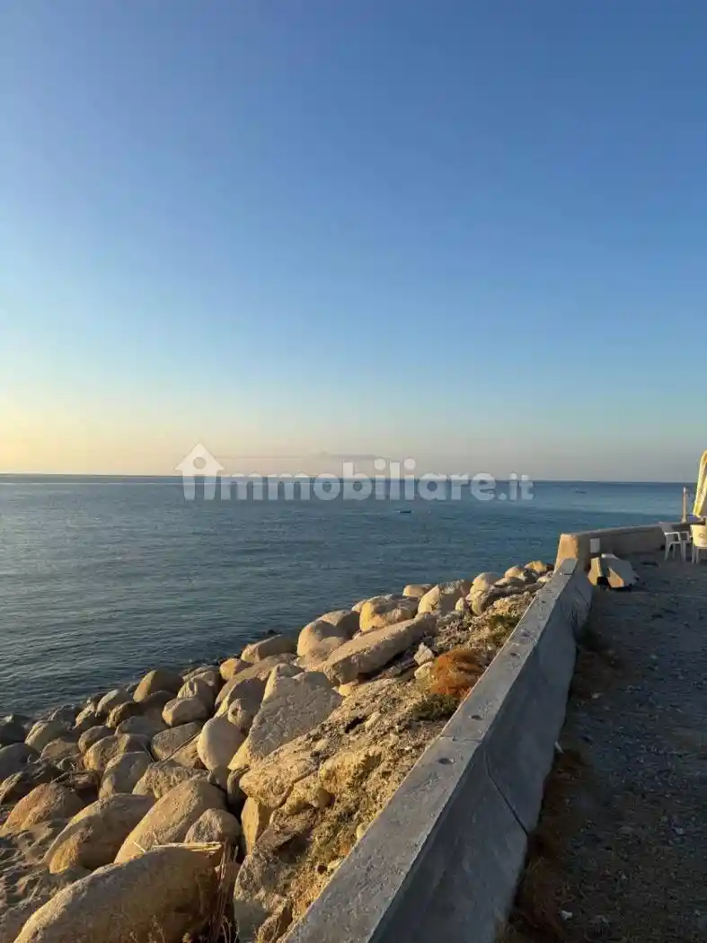 Appartamento via Nazionale,, Monasterace - foto 2