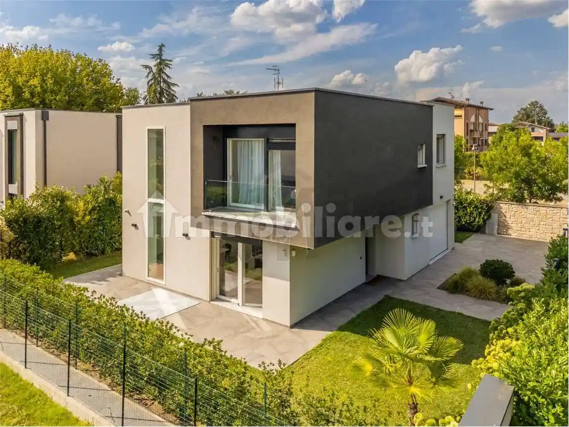 Villa in vendita a Reggio Emilia