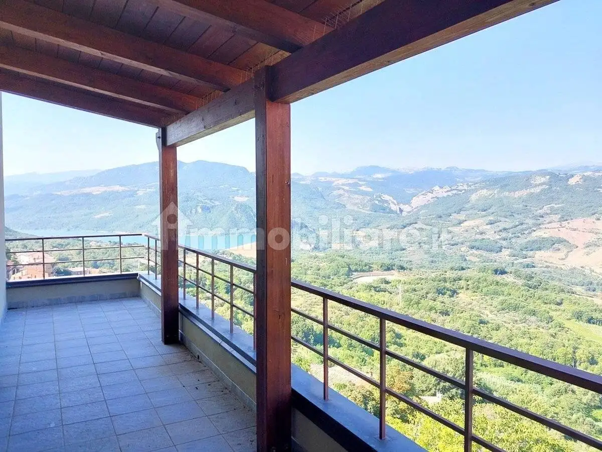 Villa in vendita a Bomba