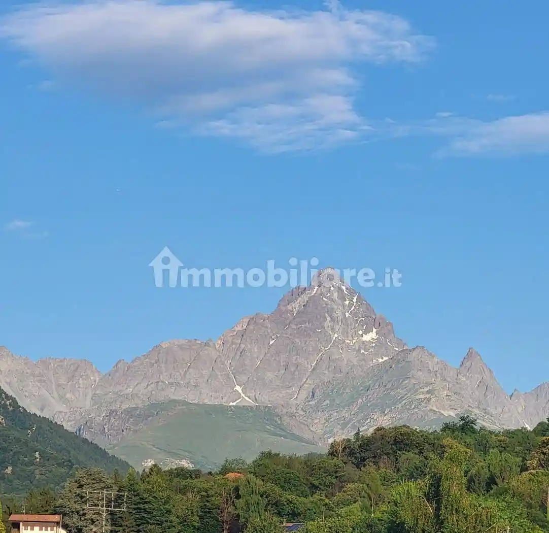 Appartamento in vendita a Paesana