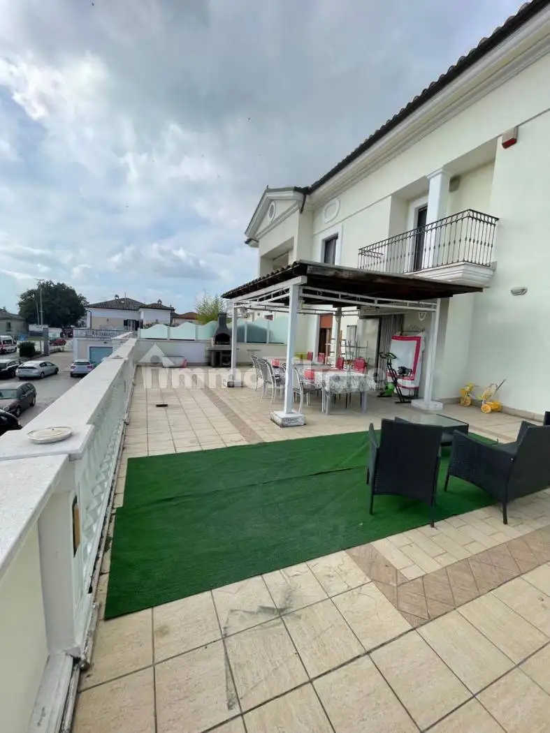 Villetta a schiera in vendita a Collecorvino