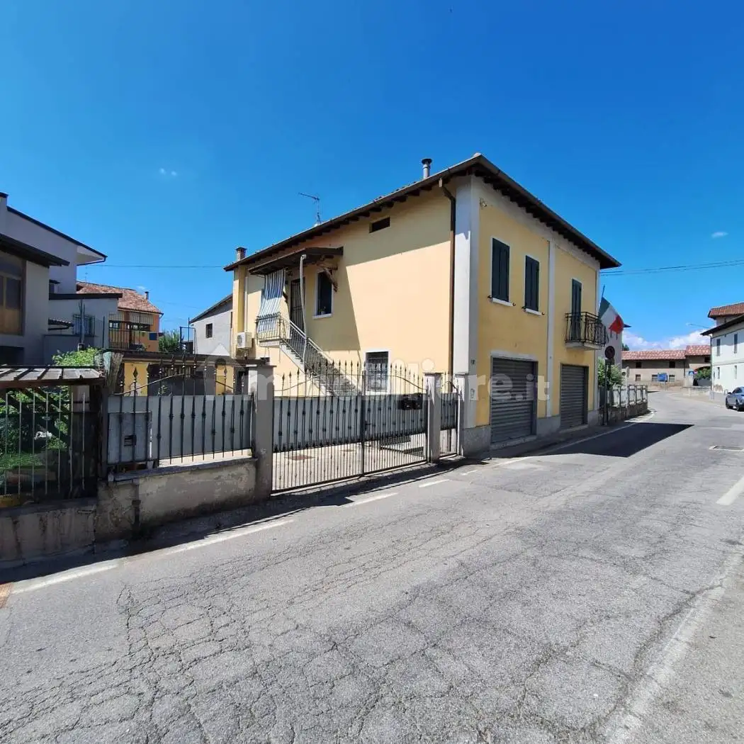 Terratetto unifamiliare via Massimo d'Azeglio, Bargnano, Corzano - foto 2