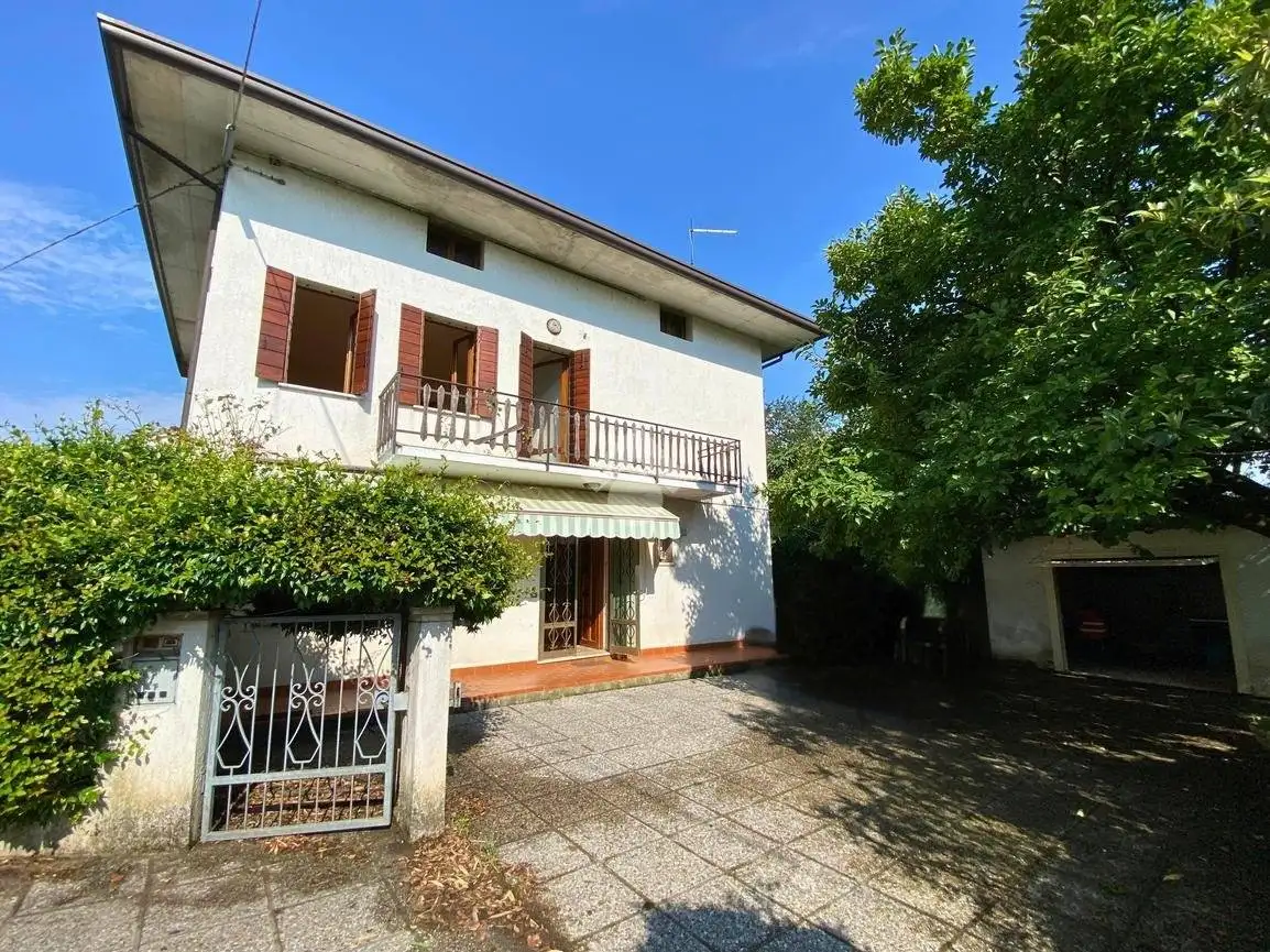 Villa in vendita a Pieve del Grappa