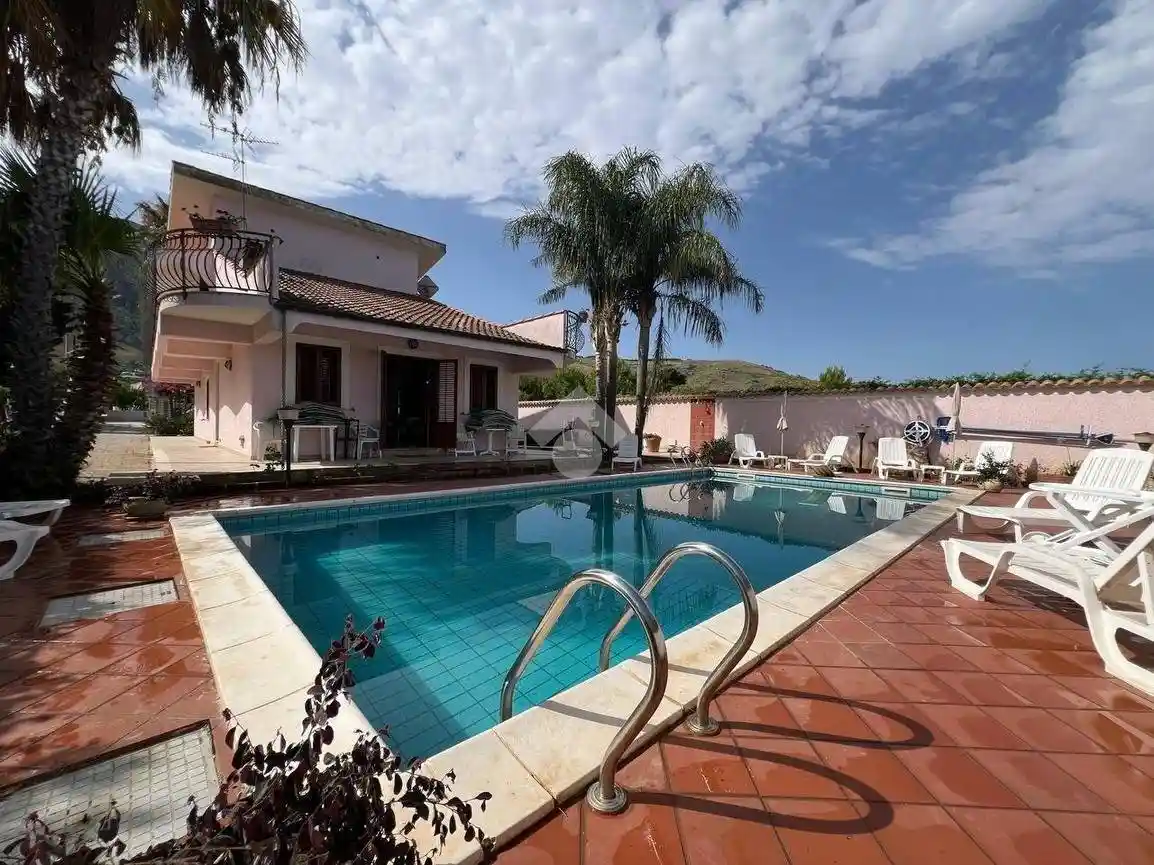 Villa in vendita a Castellammare del Golfo