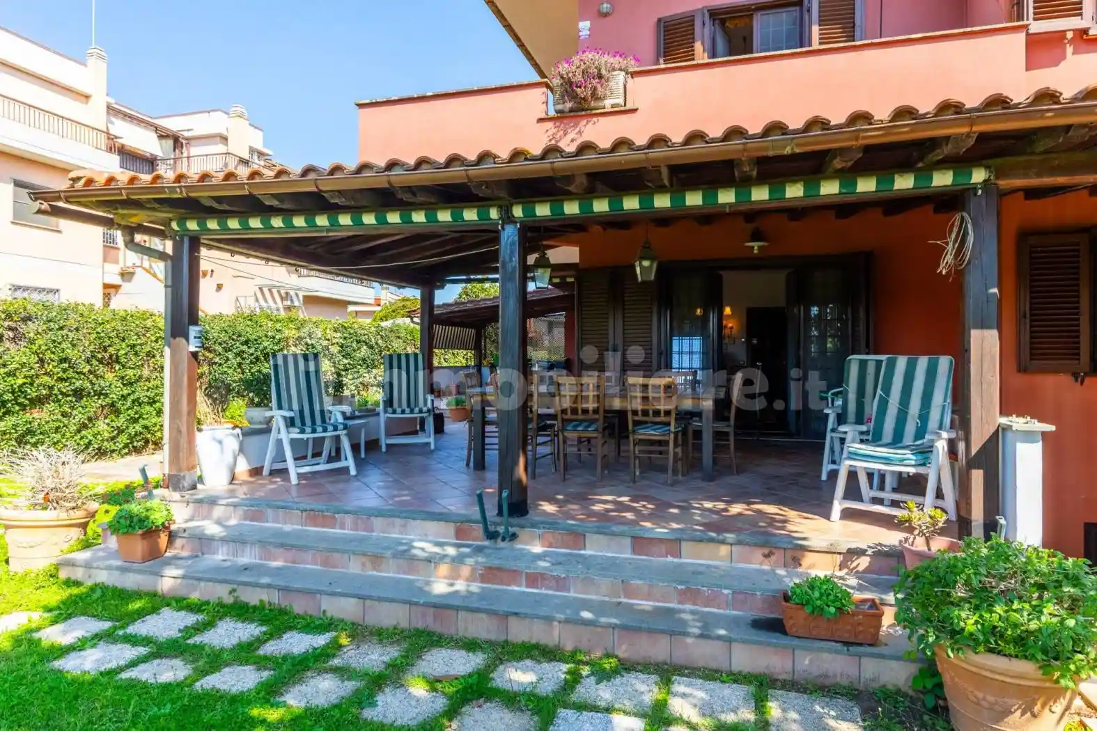 Villa plurifamiliare via Stesicoro, Axa, Roma - foto 2