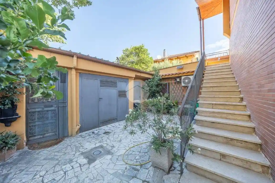 Trilocale via Capitinzano 6, Quarto Miglio, Roma - foto 2