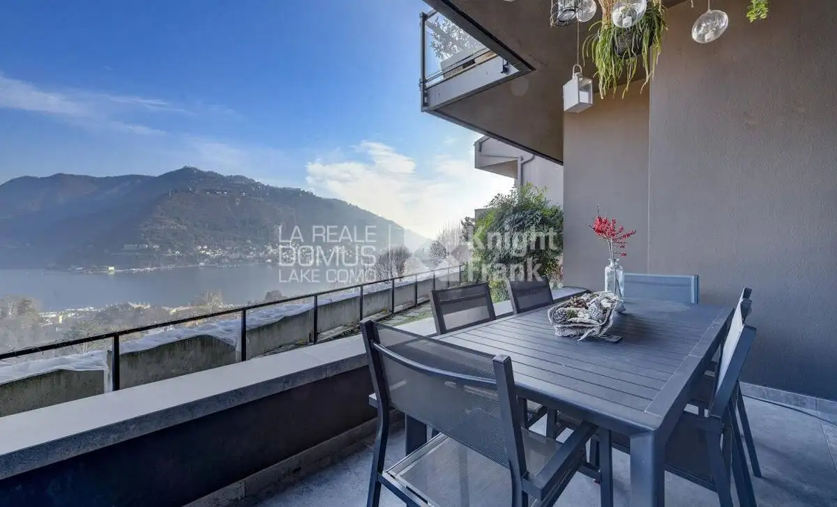 Appartamento in vendita a Como