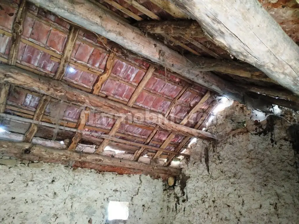 Baita Contrada Riva 3, San Francesco, Roverè Veronese - foto 5