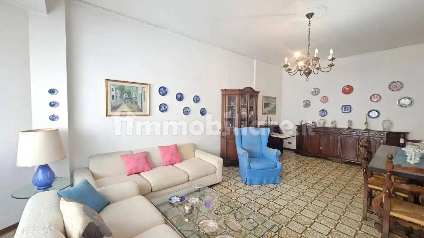 Appartamento in vendita a Carrara