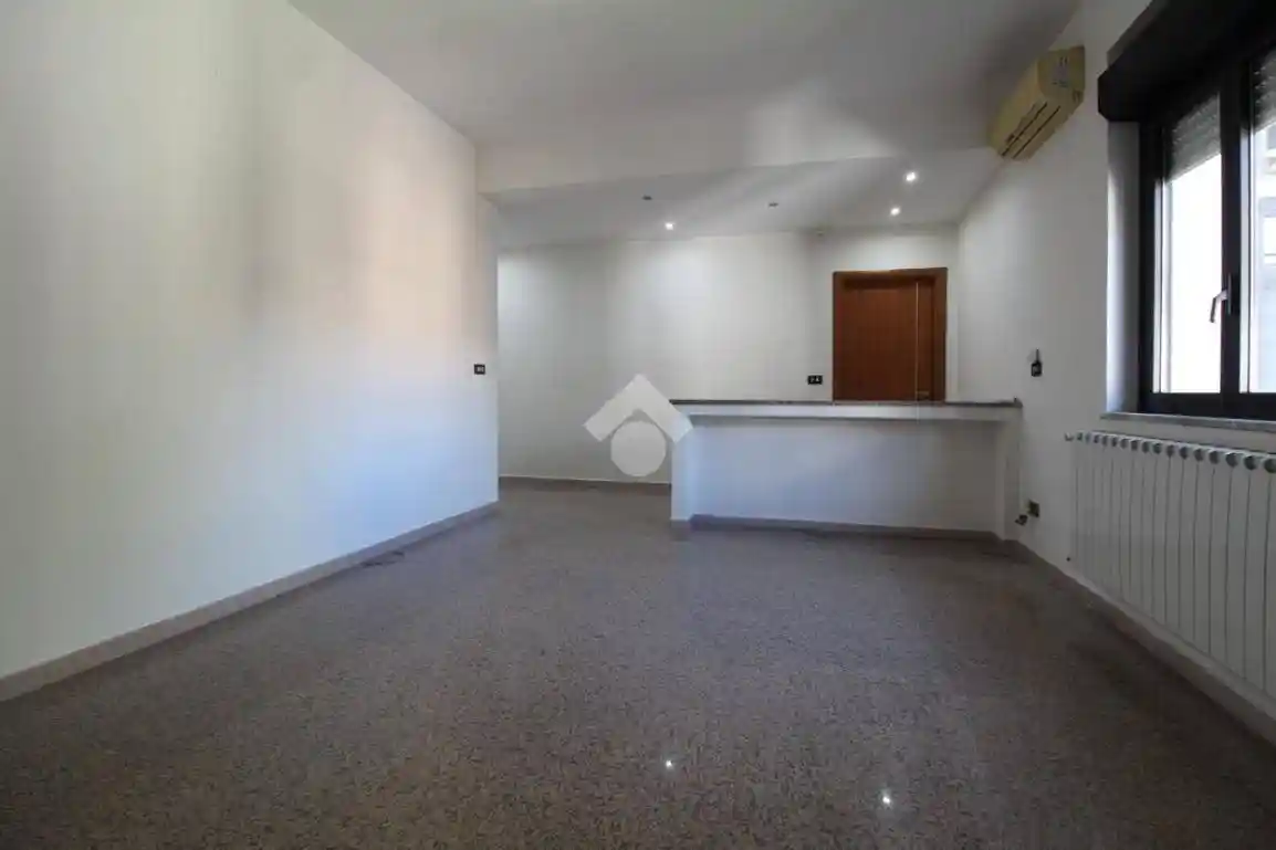 Quadrilocale viale Rocco Larussa 33, Centro, Villa San Giovanni - foto 2