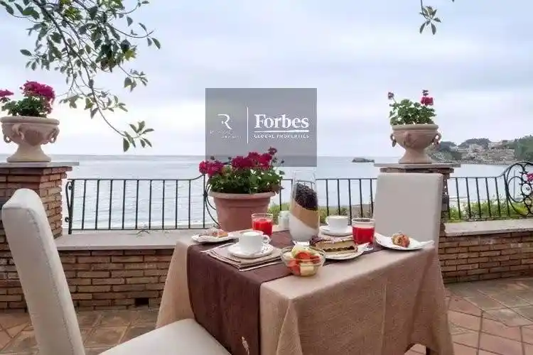 Villa in vendita a Taormina