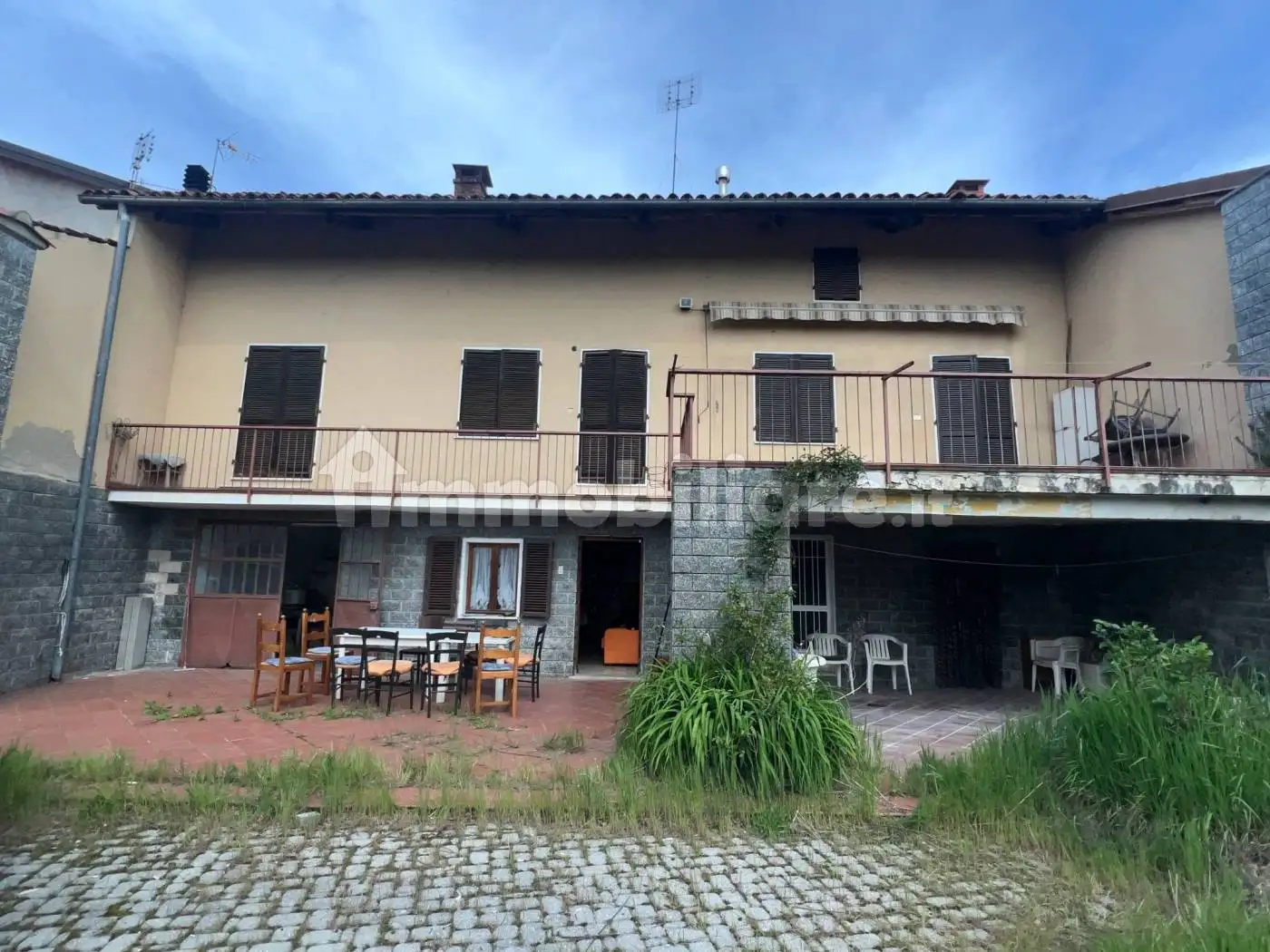 Casa indipendente in vendita a Magliano Alpi