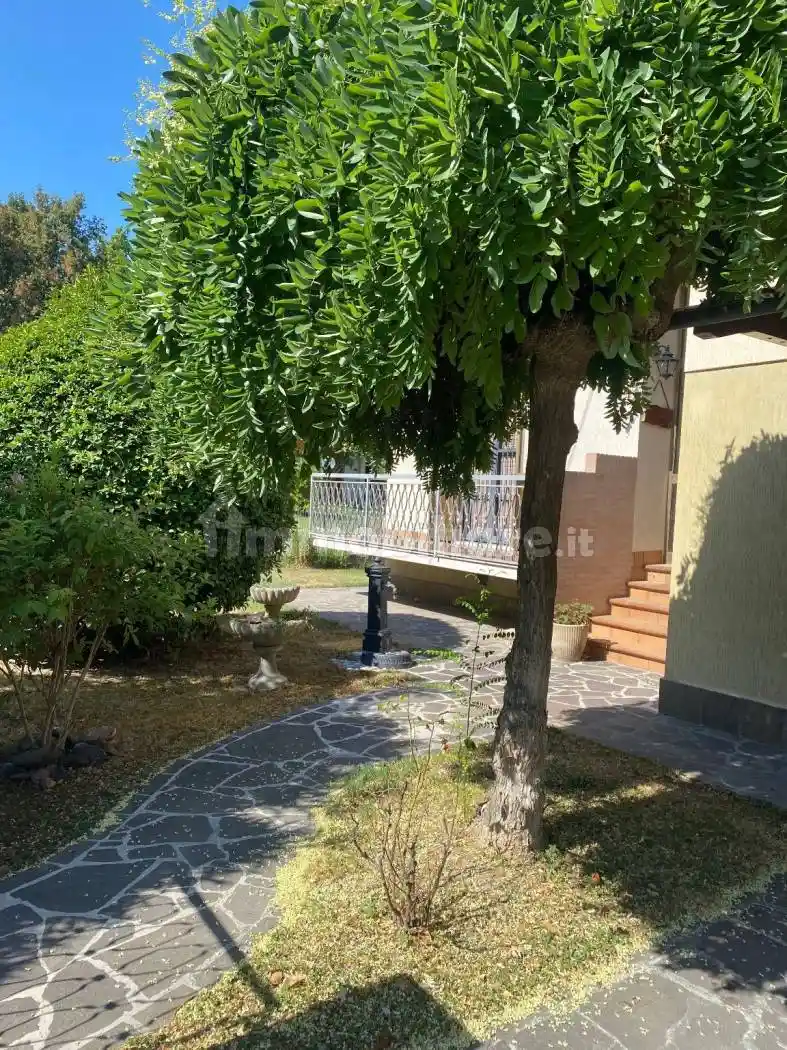Villa in vendita a Finale Emilia