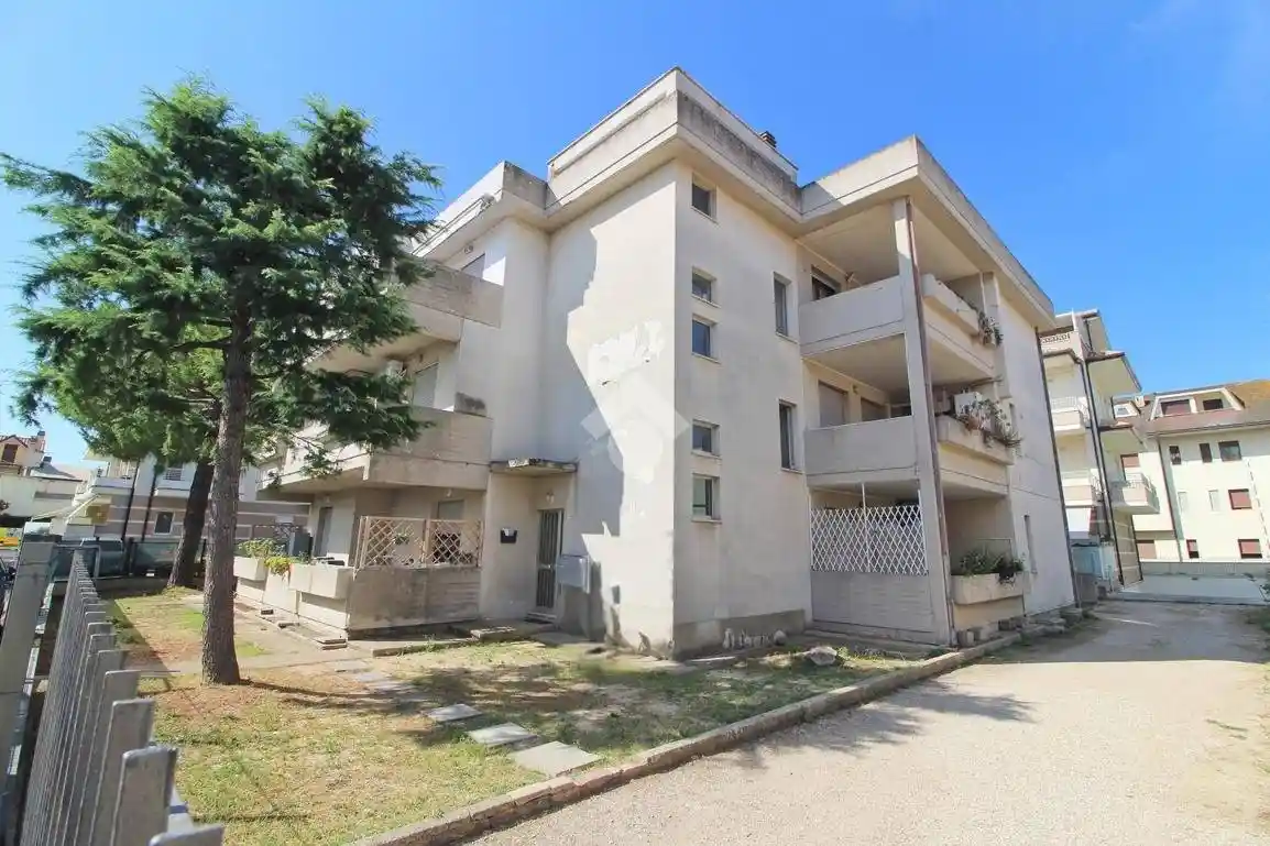 Quadrilocale via Lepanto 42, Centro, Giulianova - foto 2