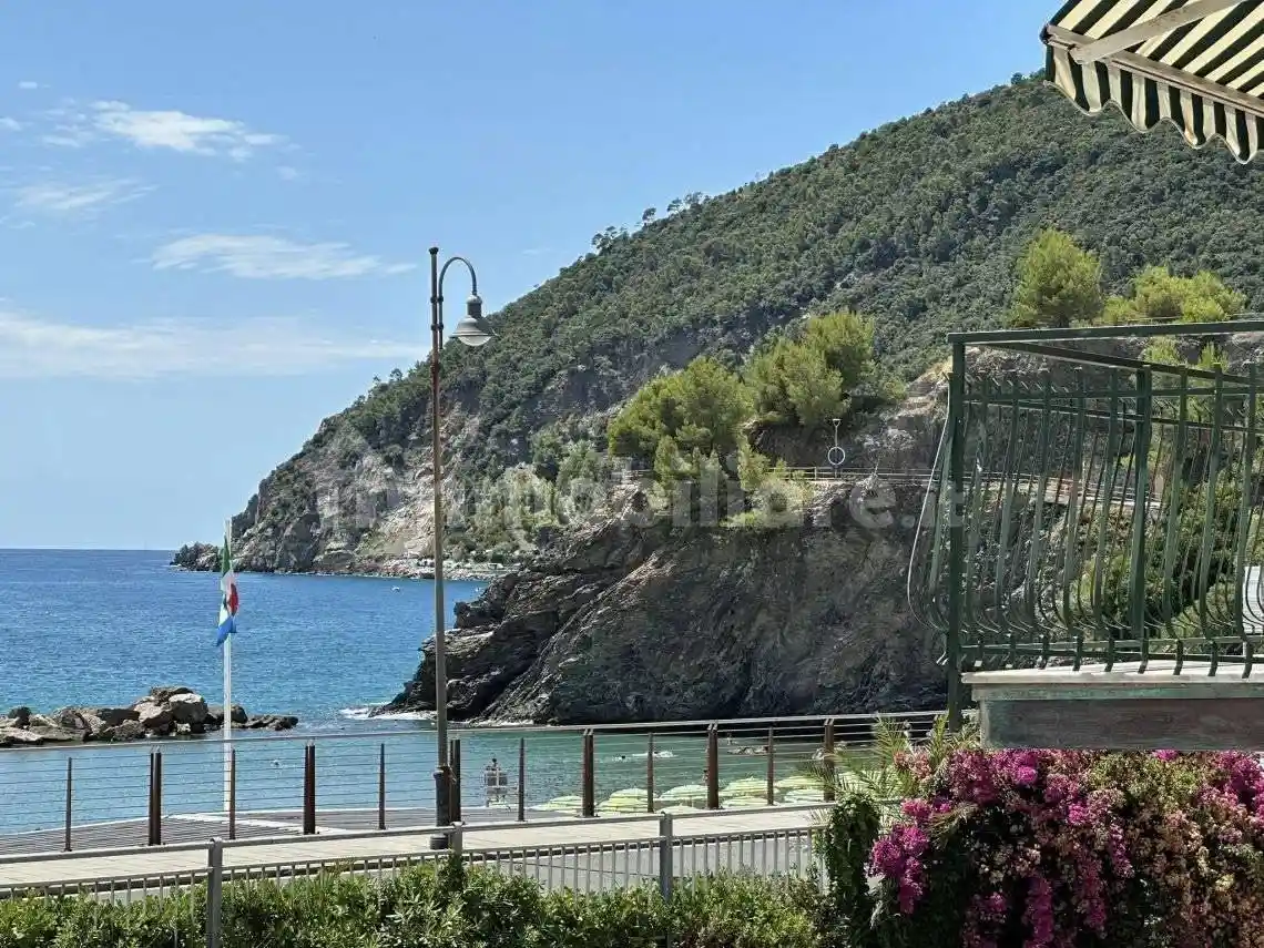 Appartamento in vendita a Moneglia