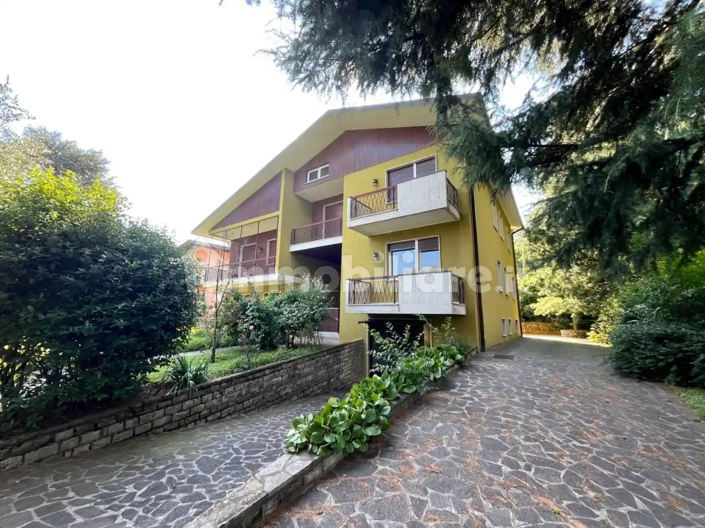 Villa in vendita a Nembro