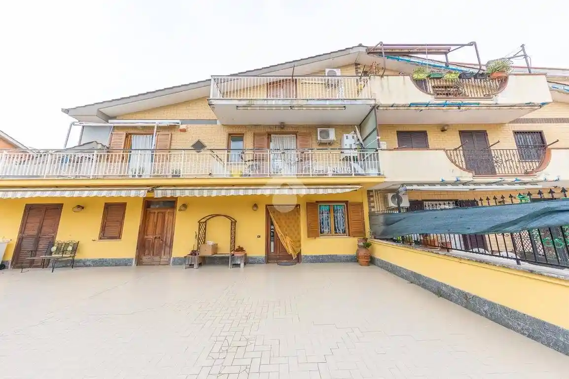 Appartamento in vendita a Guidonia Montecelio