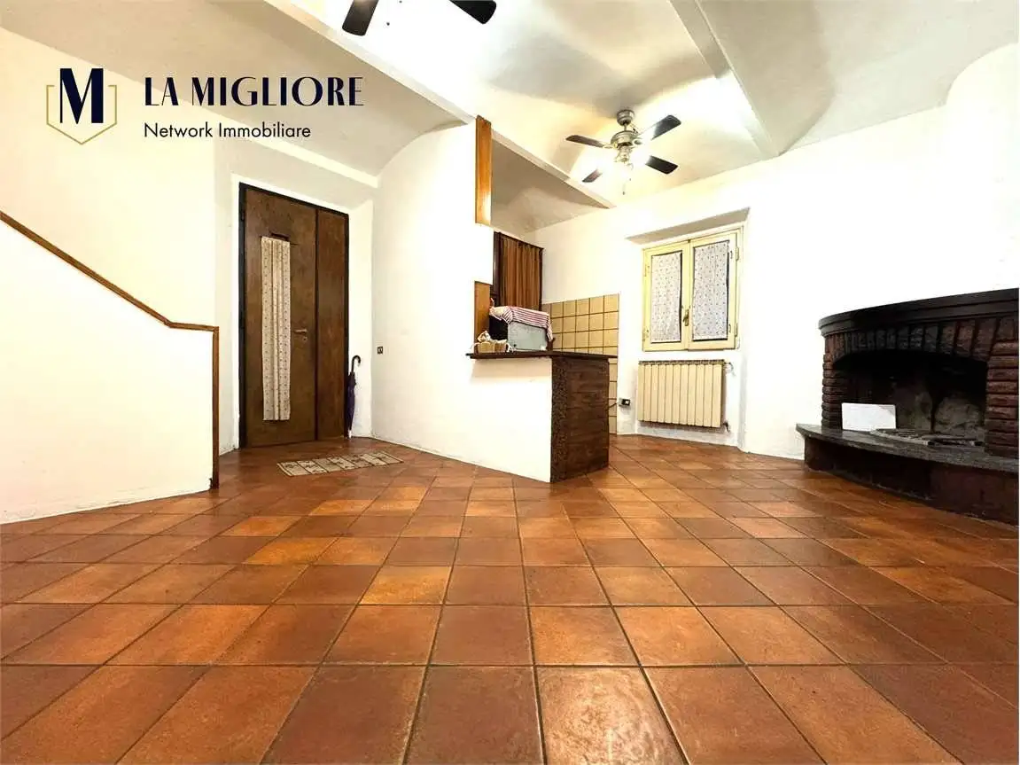 Casa indipendente in vendita a Prato