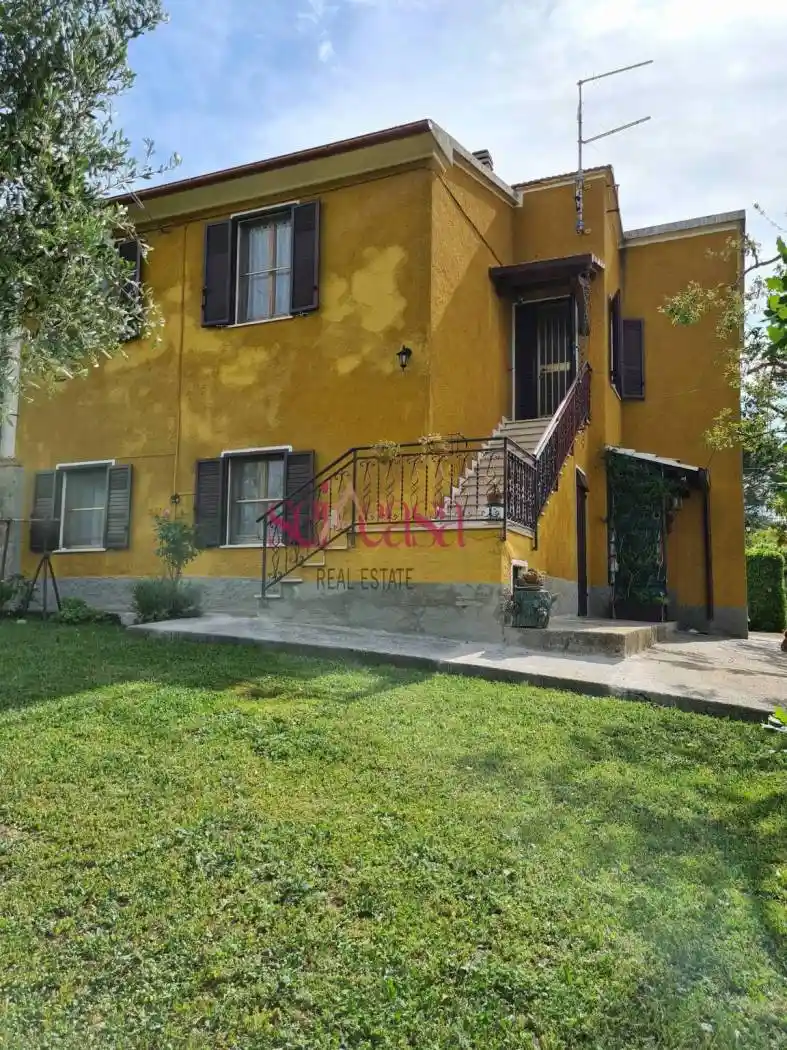 Rustico - Casale in vendita a Cinigiano