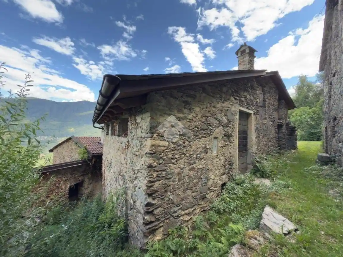 Casa indipendente in vendita a Teglio