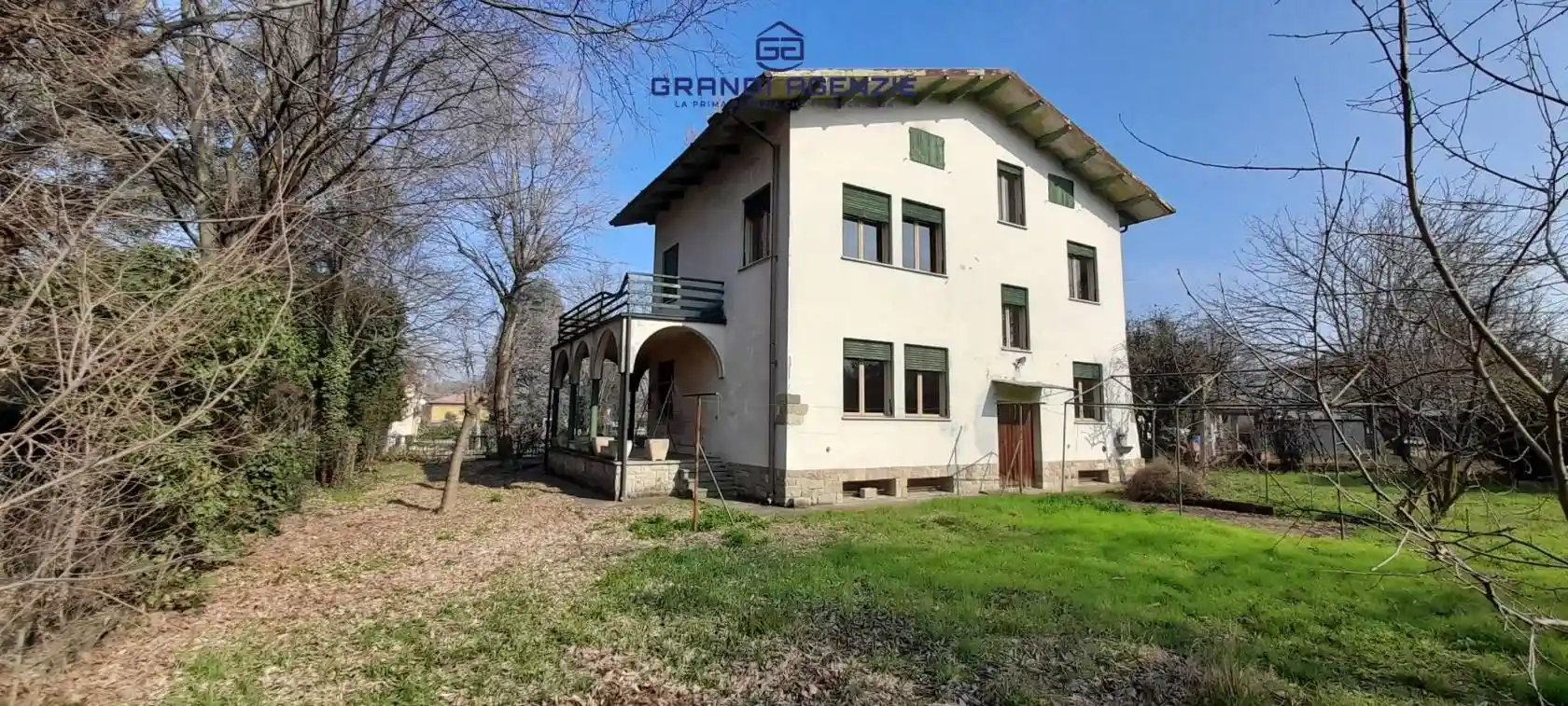 Villa in vendita a Montecchio Emilia