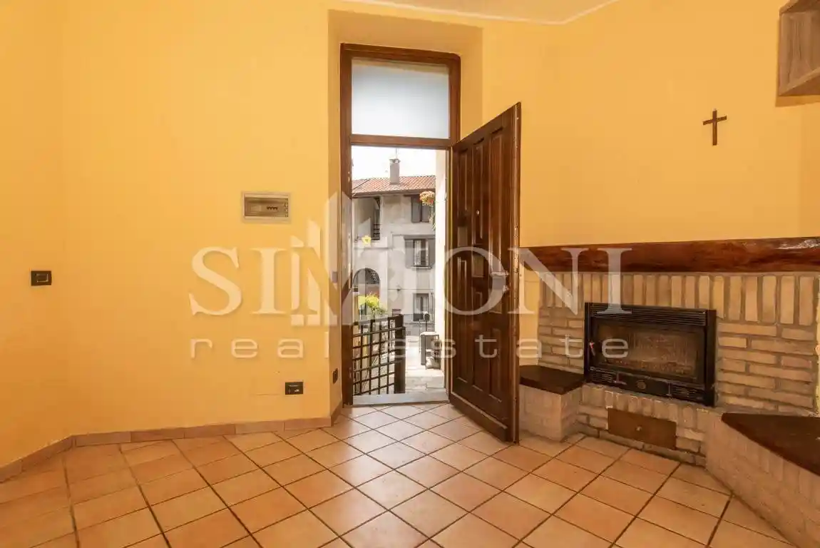 Trilocale buono stato, su più livelli, Cartabbia, Varese - foto 4