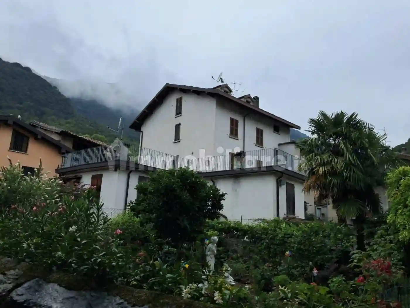 Appartamento via Alessandro Volta 8, Centro, Barni - foto 4
