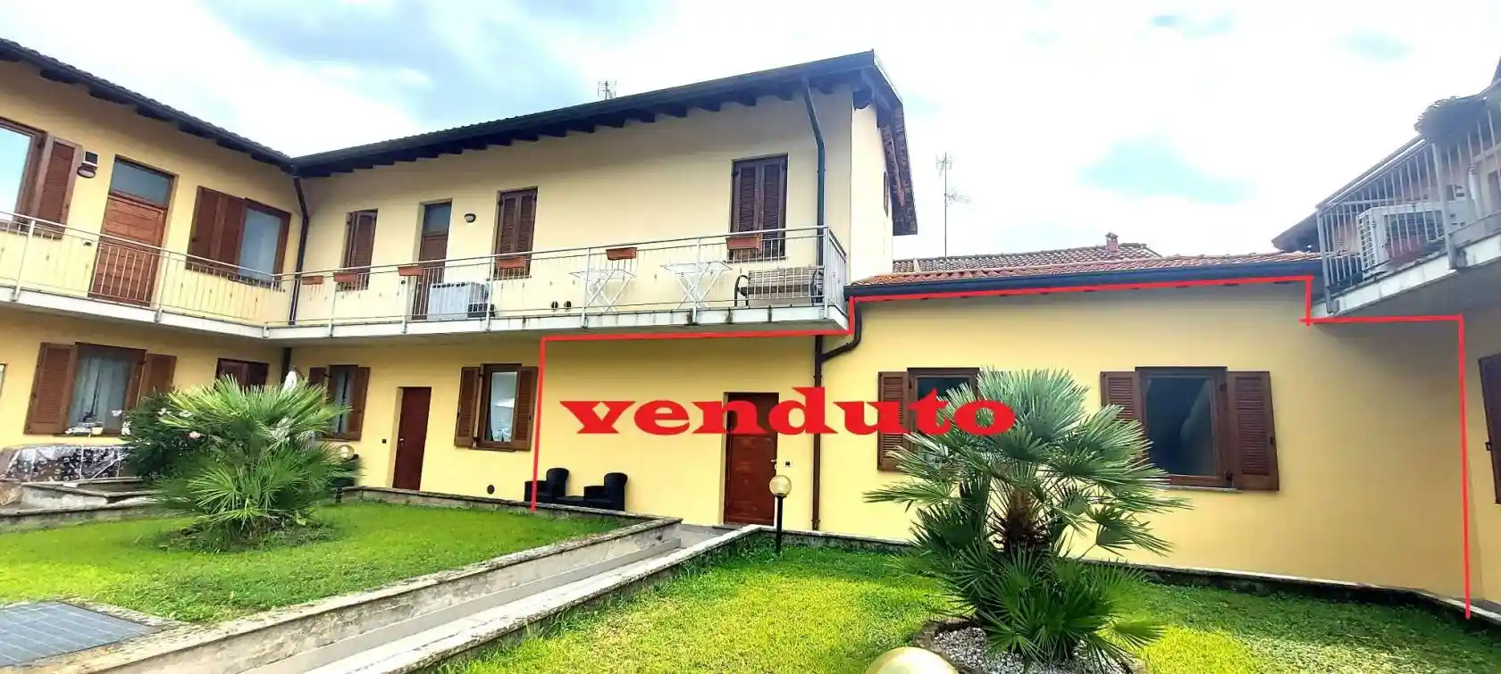 Appartamento in vendita a Cairate