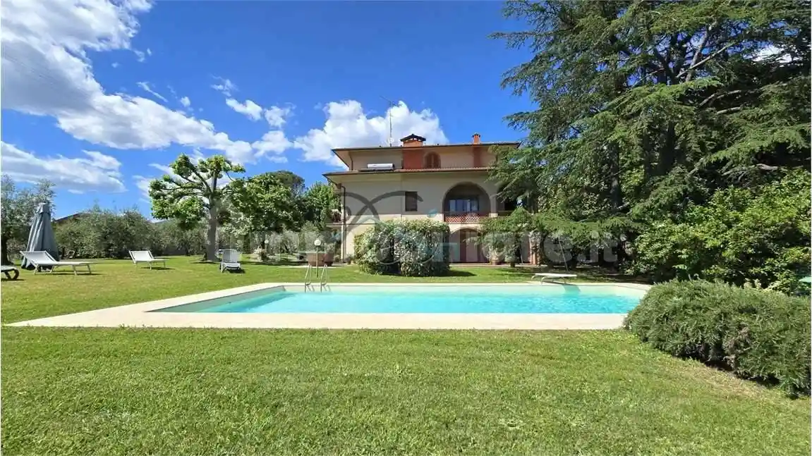 Villa in vendita a Capannori