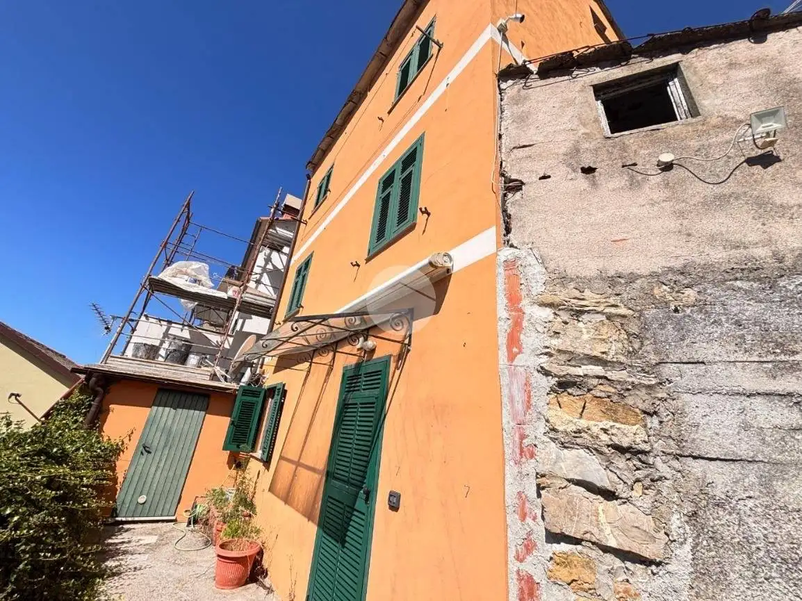 Casa indipendente in vendita a Genova