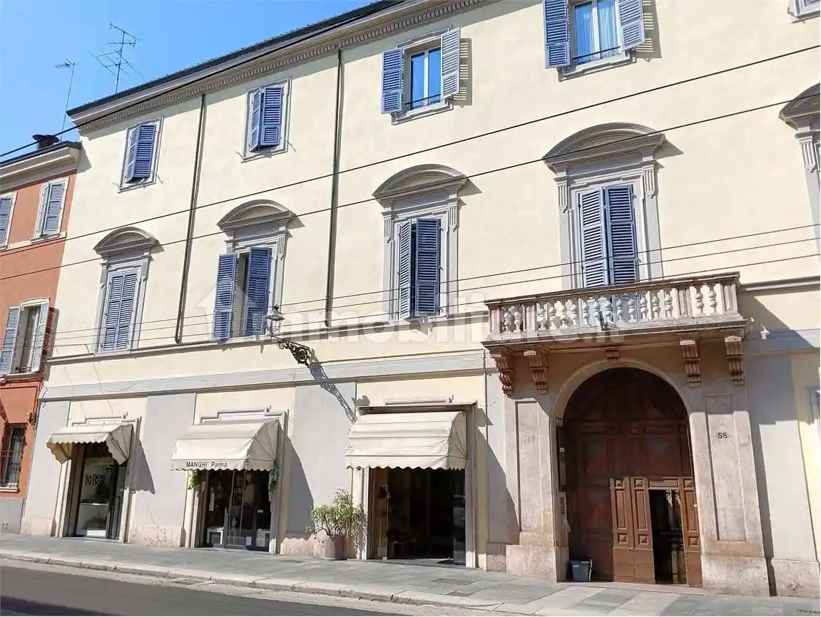 Appartamento in vendita a Parma